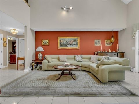 51 Walnut St Saugus MA 01906