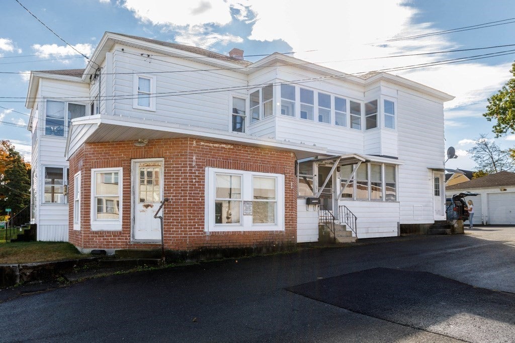 Photo of 235 Mechanic Street, Leominster, MA
