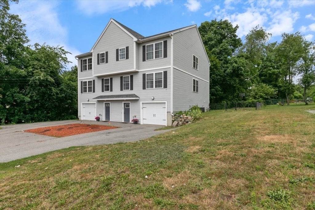 305 Lowell Ave 305