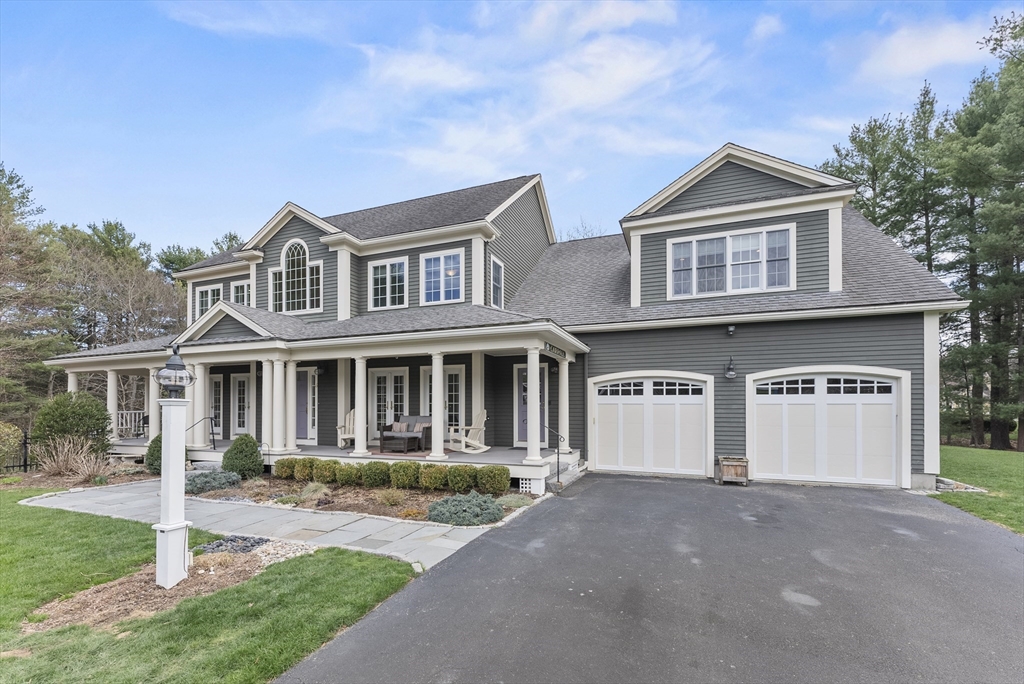 3 Stillwater Creek Ln