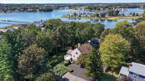 11 Elizabeth Avenue Beverly MA 01915