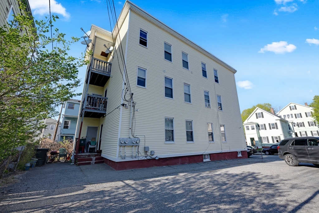 14 Mendon St