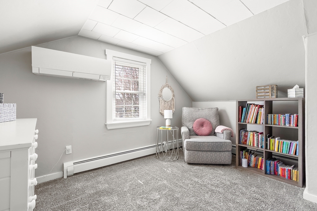 Natick, Massachusetts 01760, United States, 3 Bedrooms Bedrooms, ,2 BathroomsBathrooms,Residential,Pending,100249