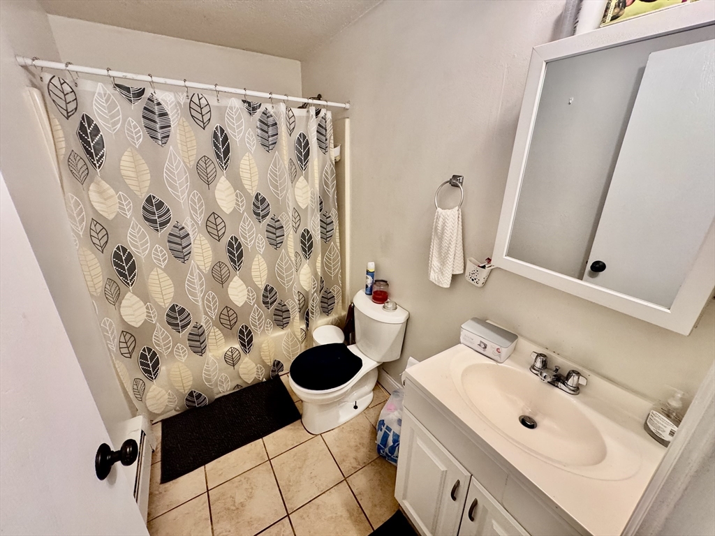 1410 Skyline Dr 9