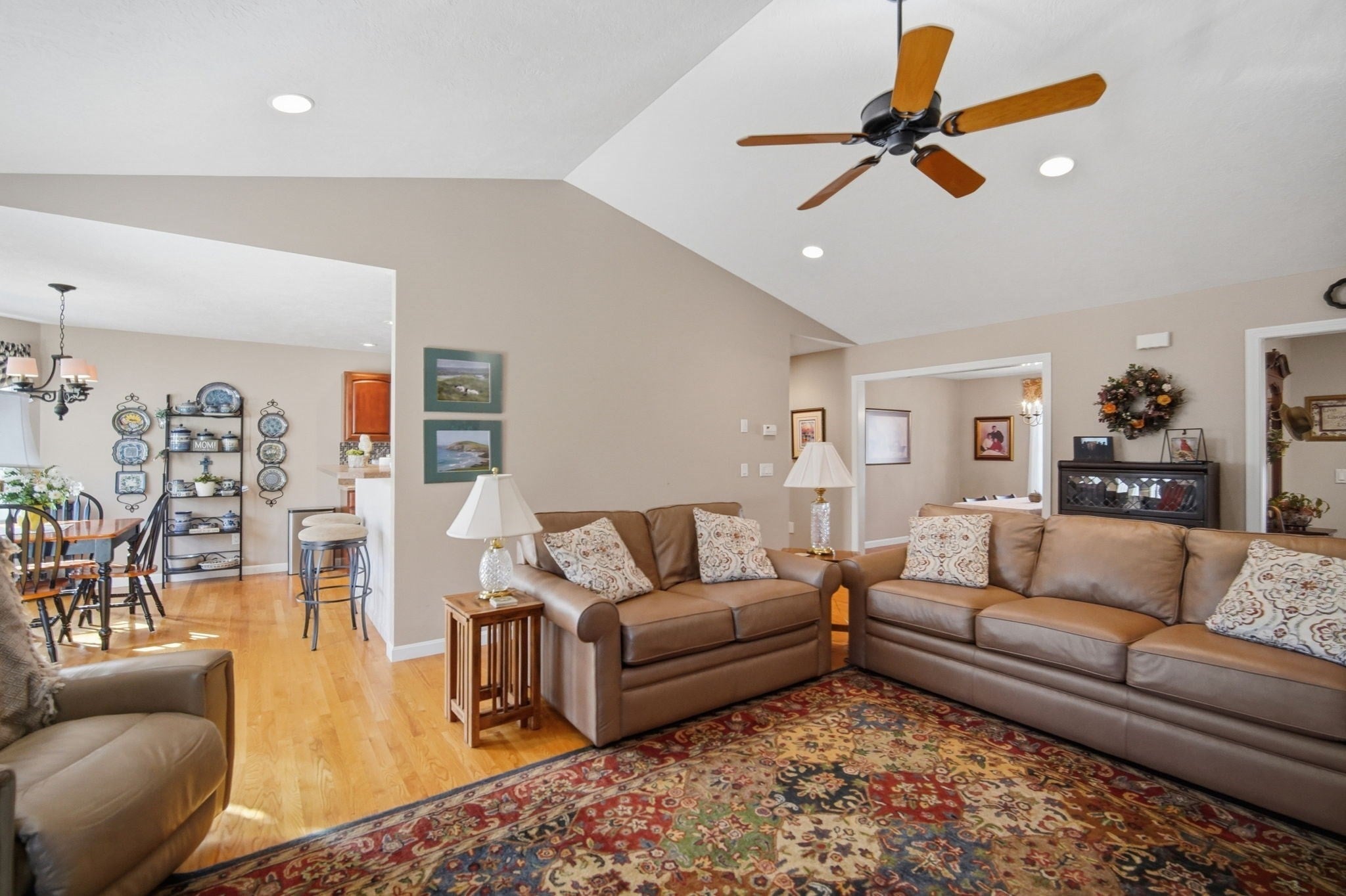 26 Mayer DR, Holyoke, MA Photo #15
