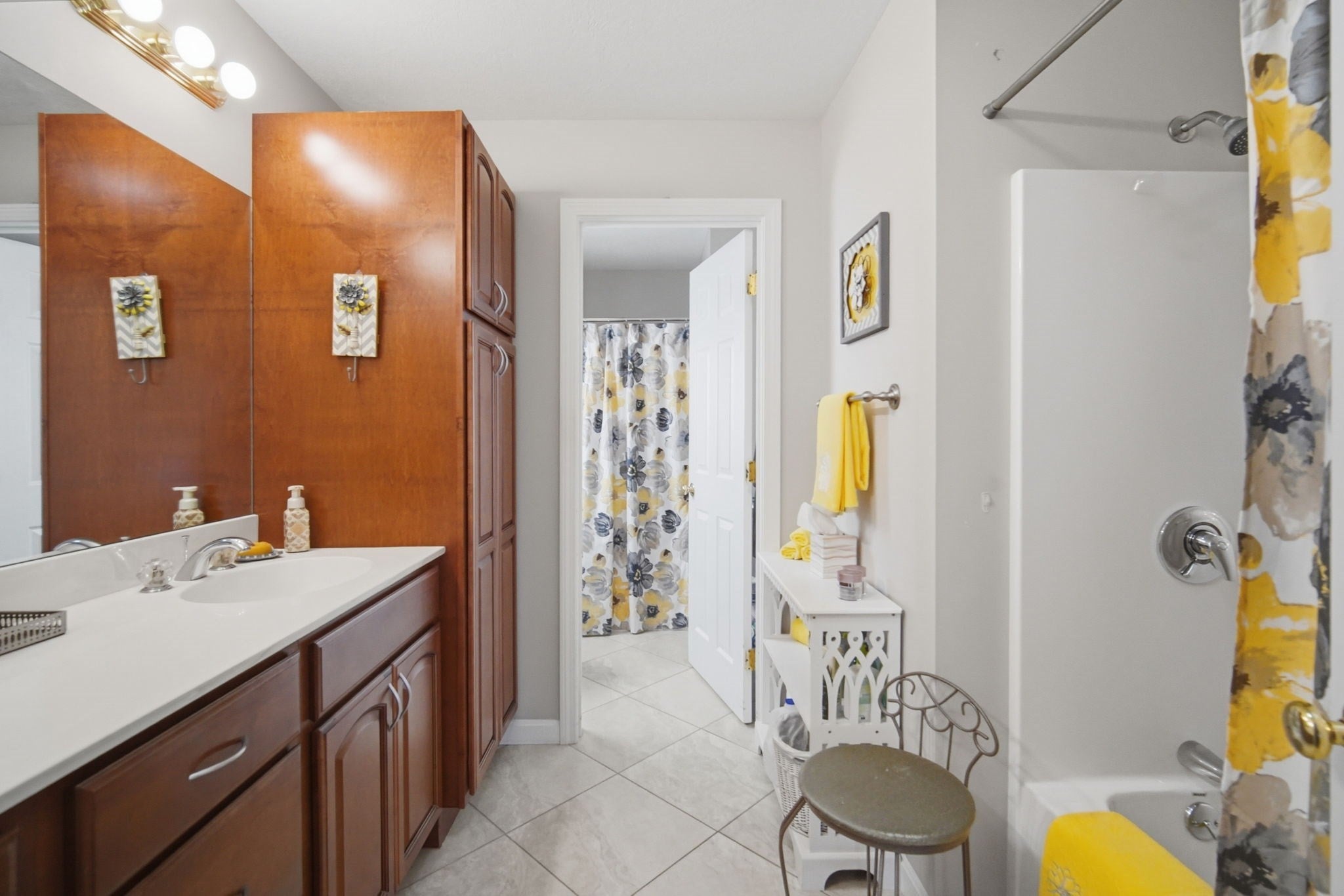 26 Mayer DR, Holyoke, MA Photo #19