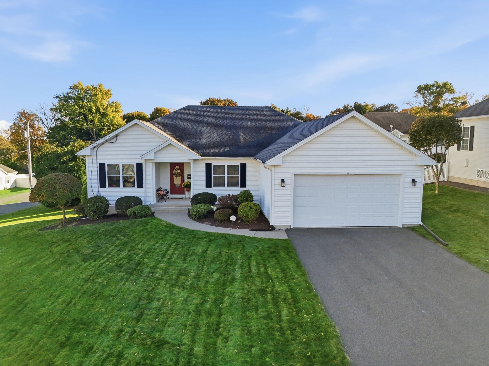 26 Mayer DR, Holyoke, MA Photo #1
