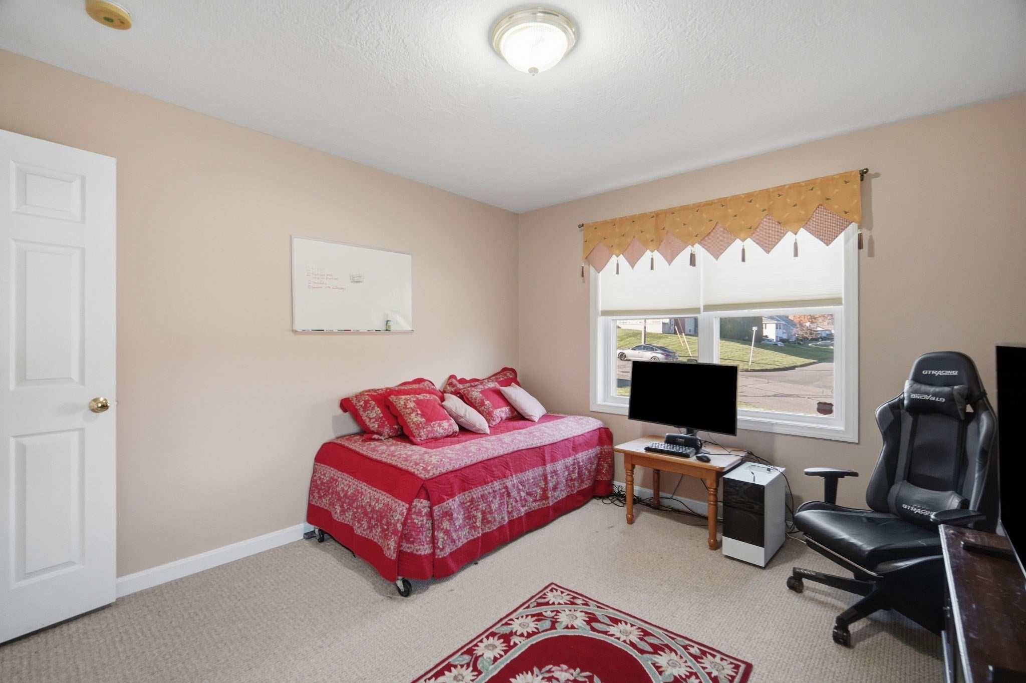 26 Mayer DR, Holyoke, MA Photo #25