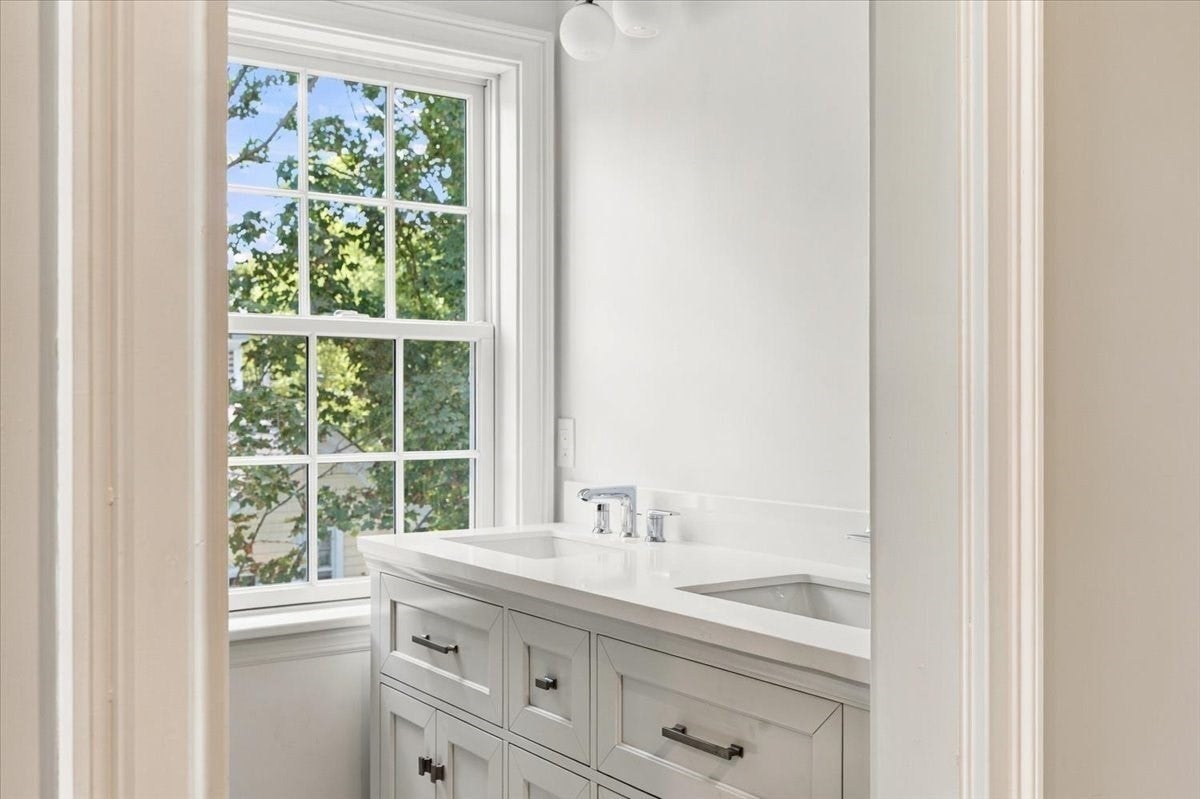 160 Hersey St, Hingham, MA, 160 Hersey St, Hingham, MA Photo #30