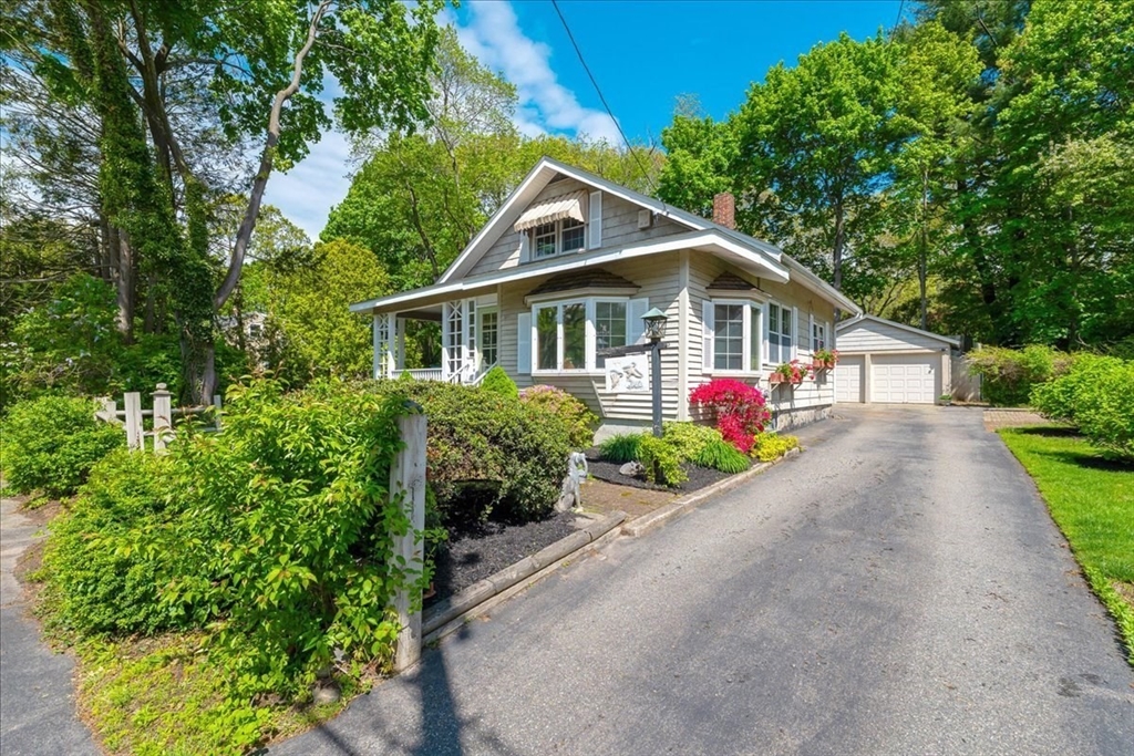 44 Maplewood Avenue