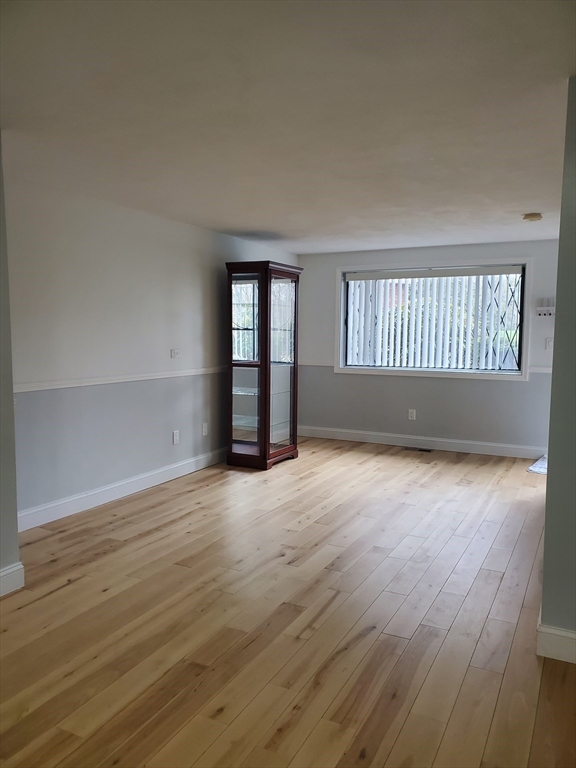 2 Sterling Ln 2