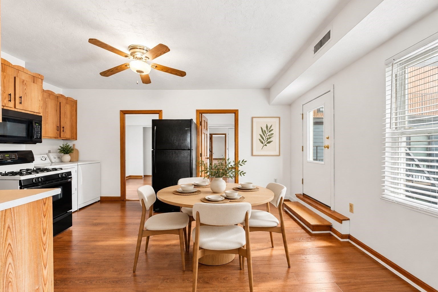 85 Baxter St 3
