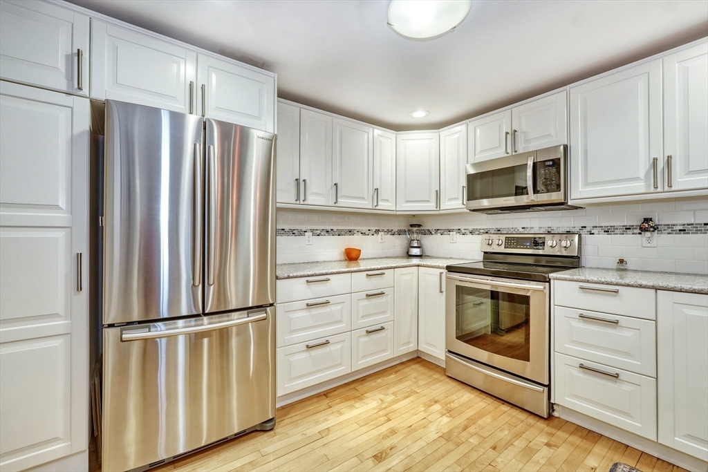 25 Grandview Ave