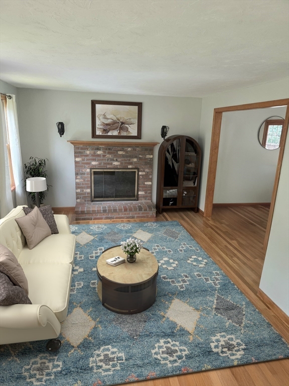 6 Old Colony Way