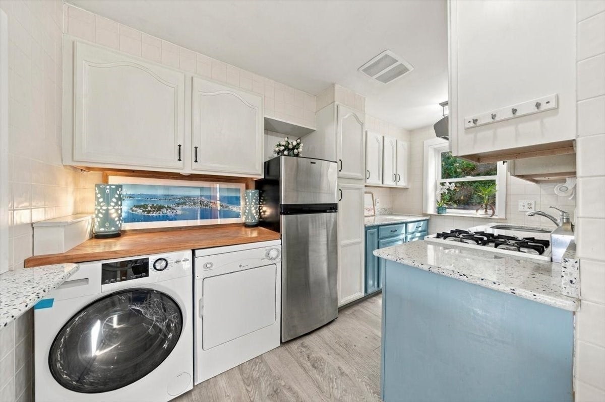 94 Packard Ave, Hull, MA Photo #13