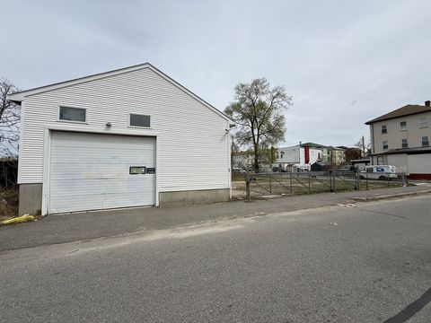 Photo of 44 Ellsworth Street, Worcester, MA 01610 (MLS # 73507421)