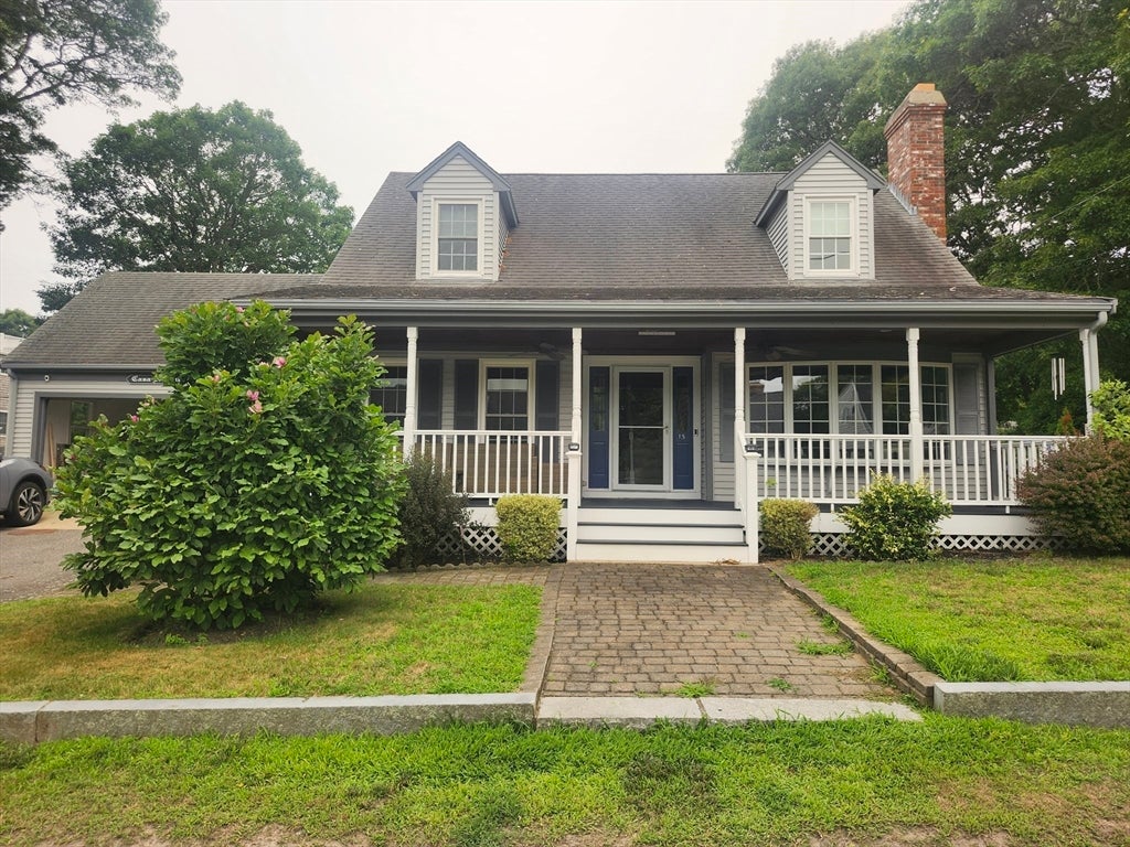 Click for 15 Cleveland Ave, Wareham, MA slideshow Click for 15 Cleveland Ave, Wareham, MA slideshow