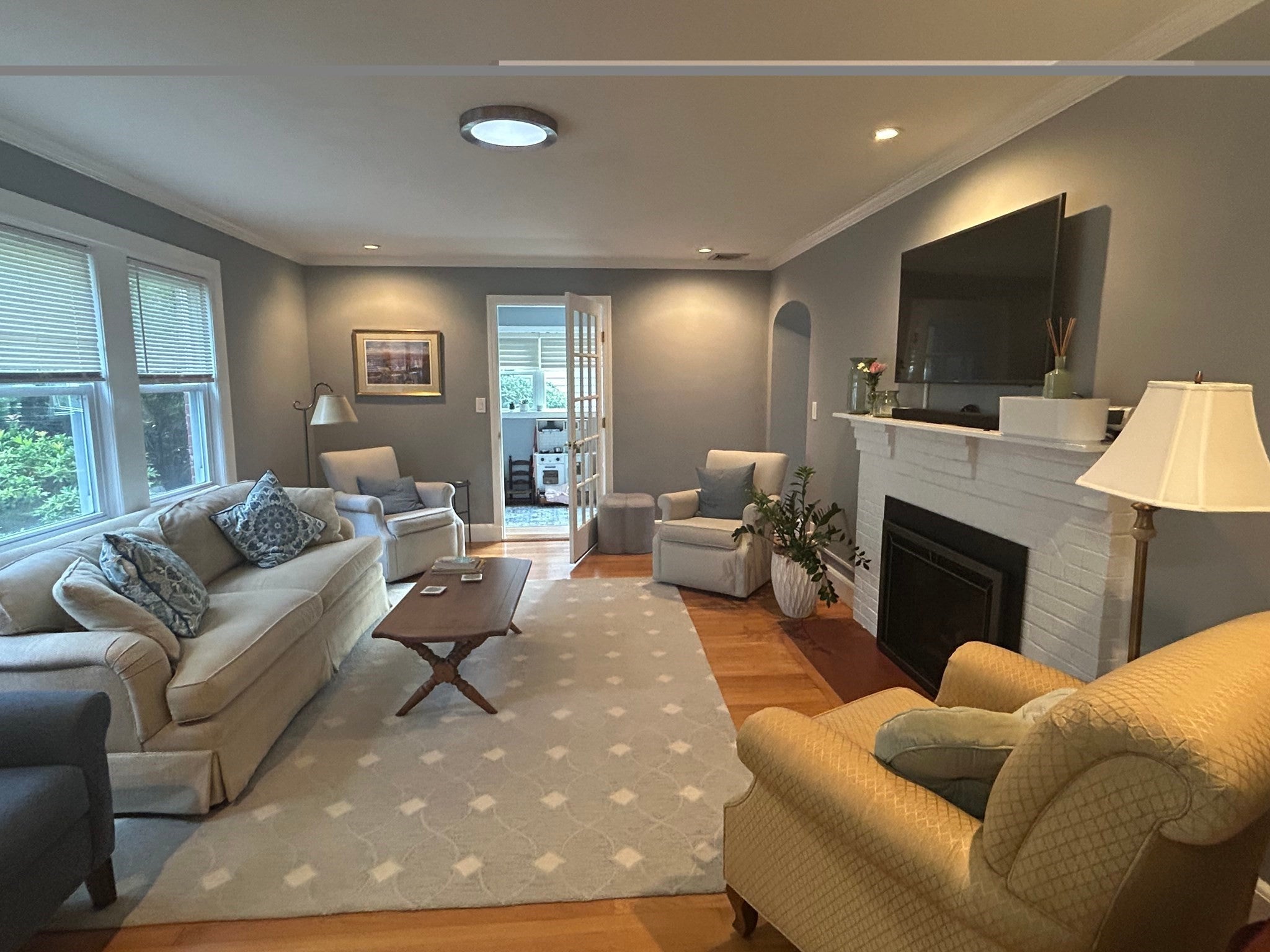 11 Hallron Rd 11