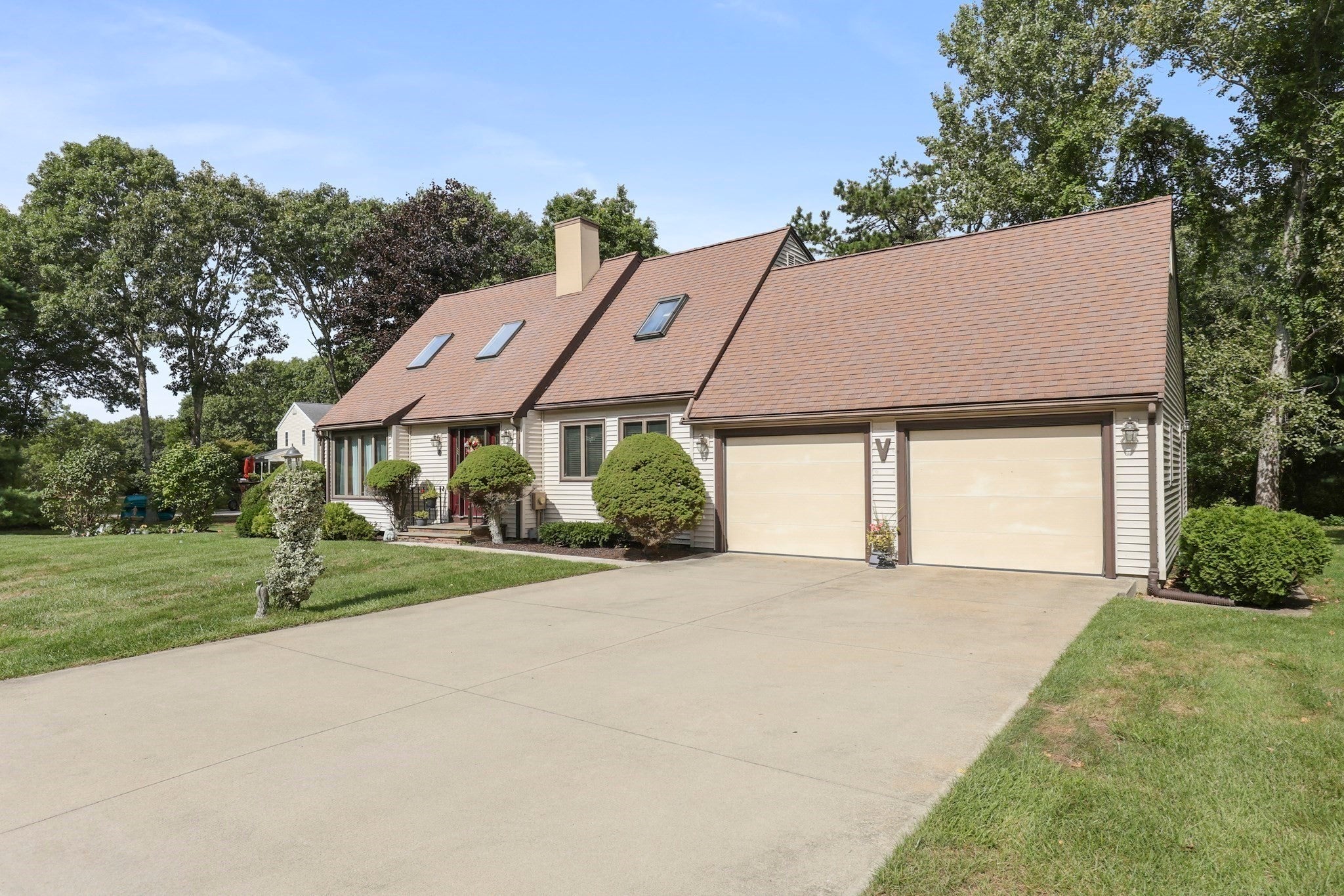 60 Lakewood Drive