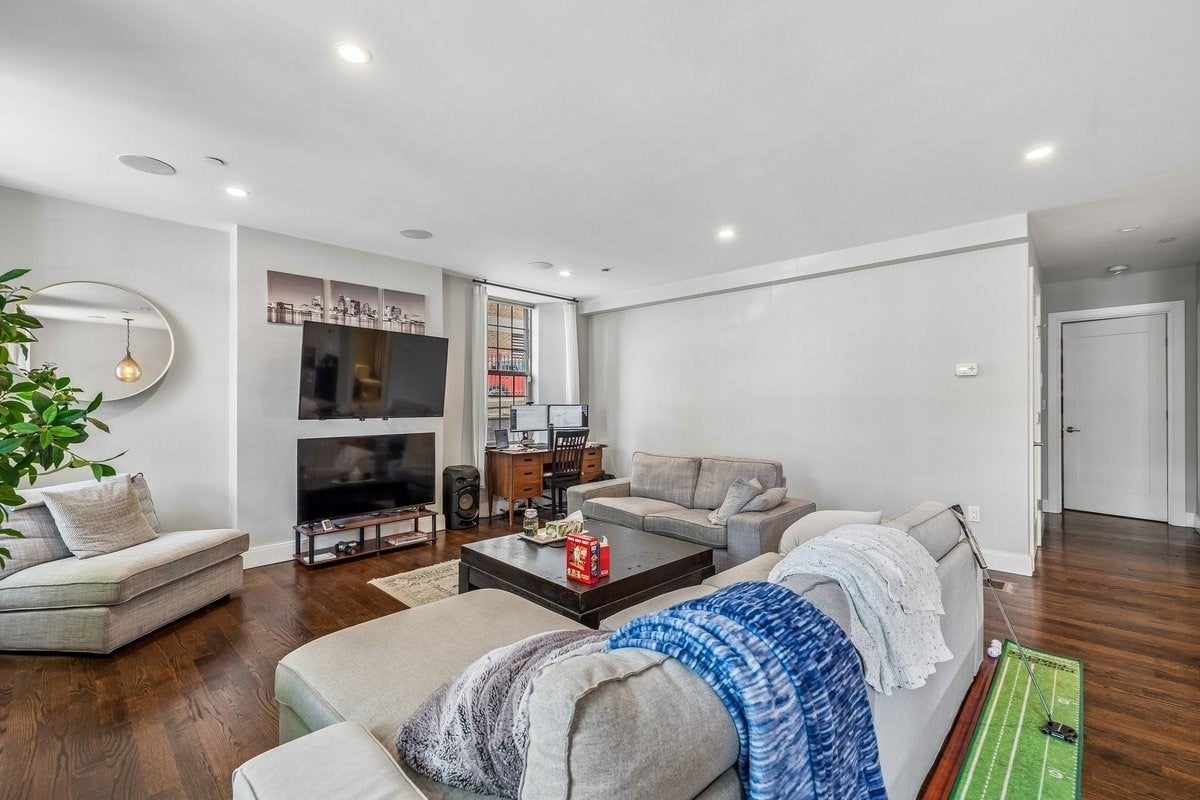 225 Dorchester Street #27, Boston, MA Photo #7