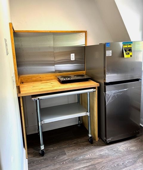 11 Centre Avenue 2 Boston MA 02124