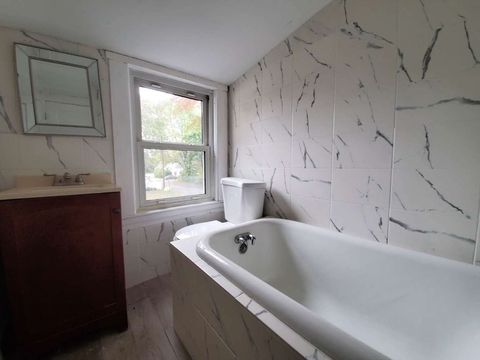 19 Wallis Park Lunenburg MA 01462