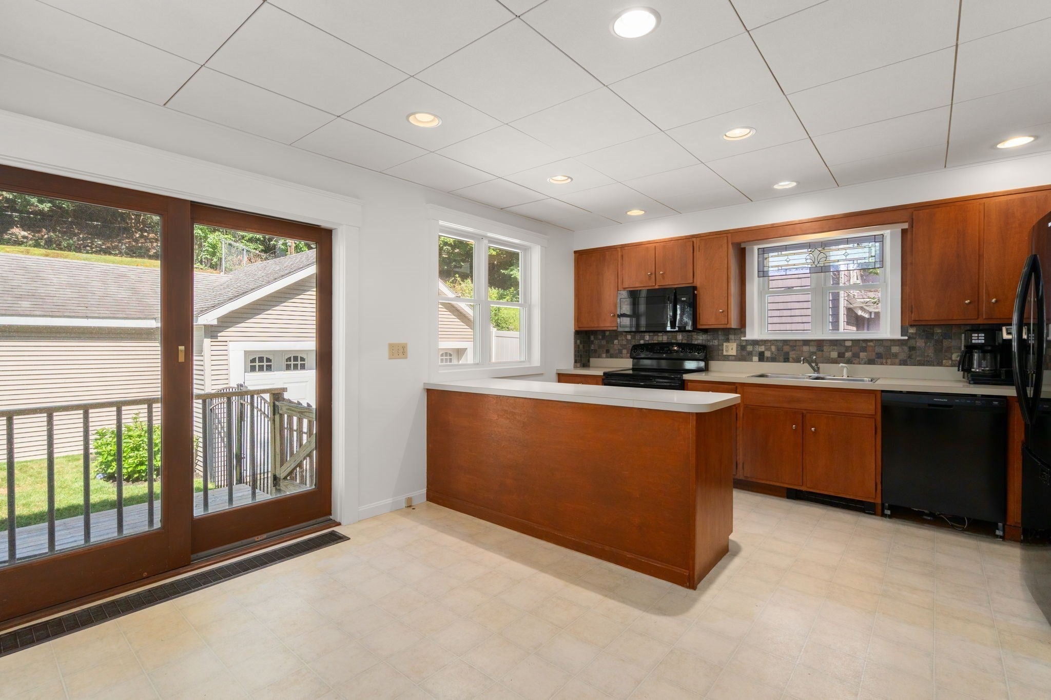 43 Laconia Rd, Worcester, MA, 43 Laconia Rd, Worcester, MA Photo #9