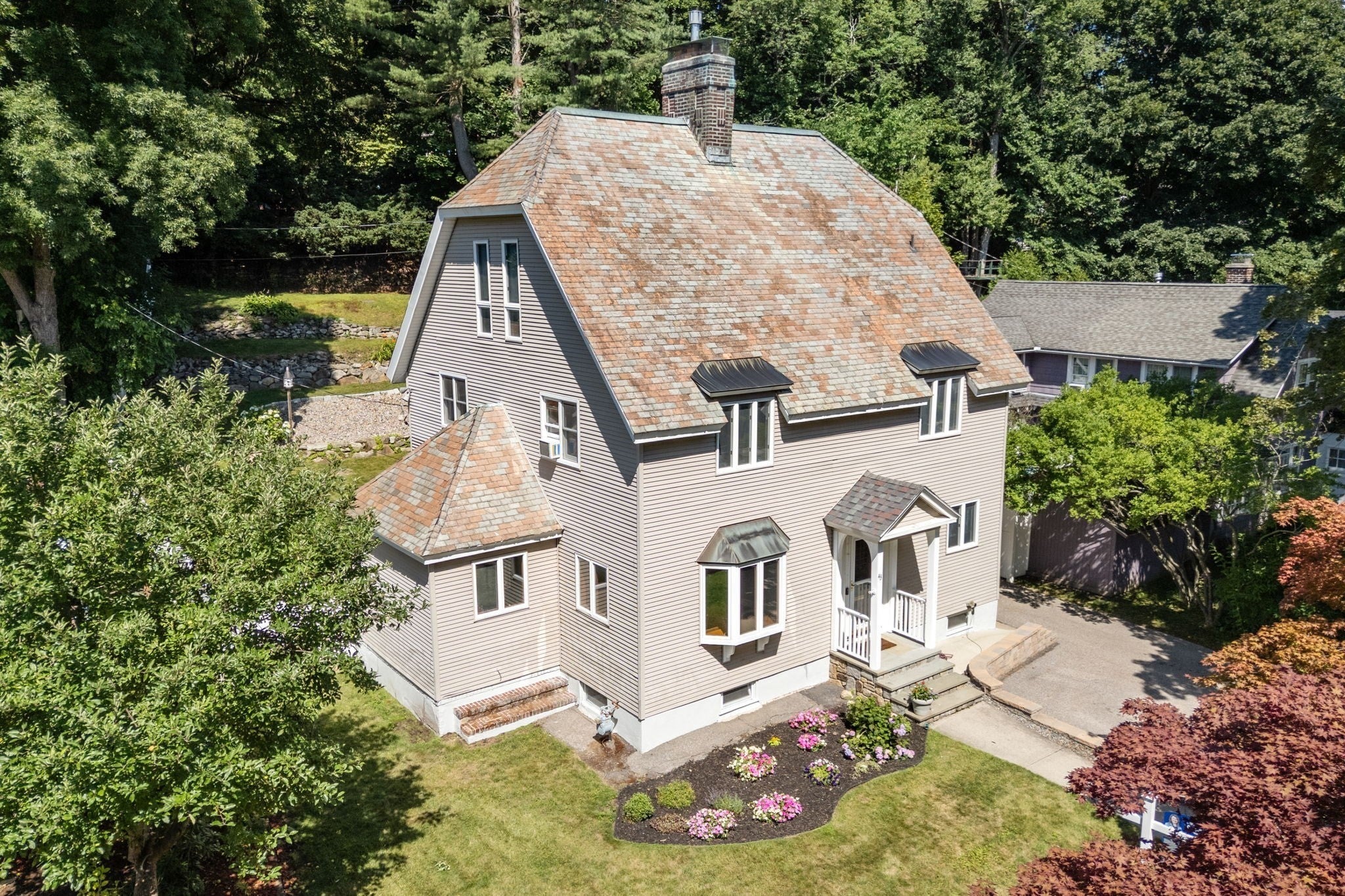 43 Laconia Rd