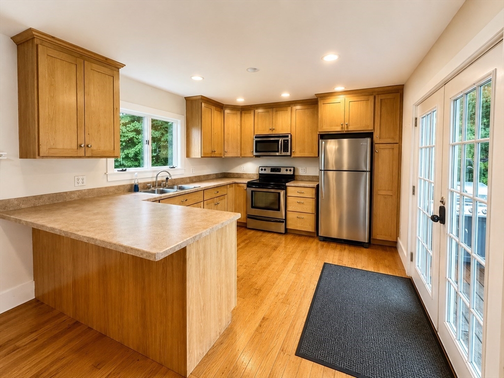 20 Cross St, Bernardston, MA, 20 Cross St, Bernardston, MA Photo #8