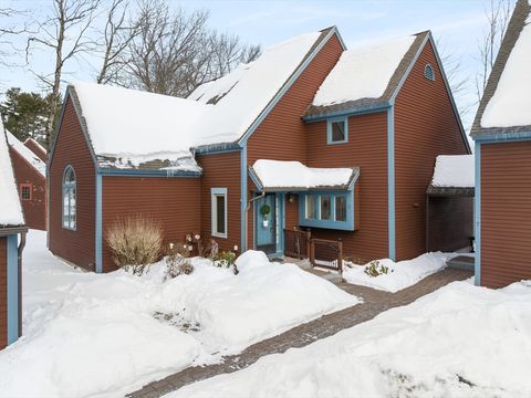 8 Bixby Ln 8 Westford MA 01886