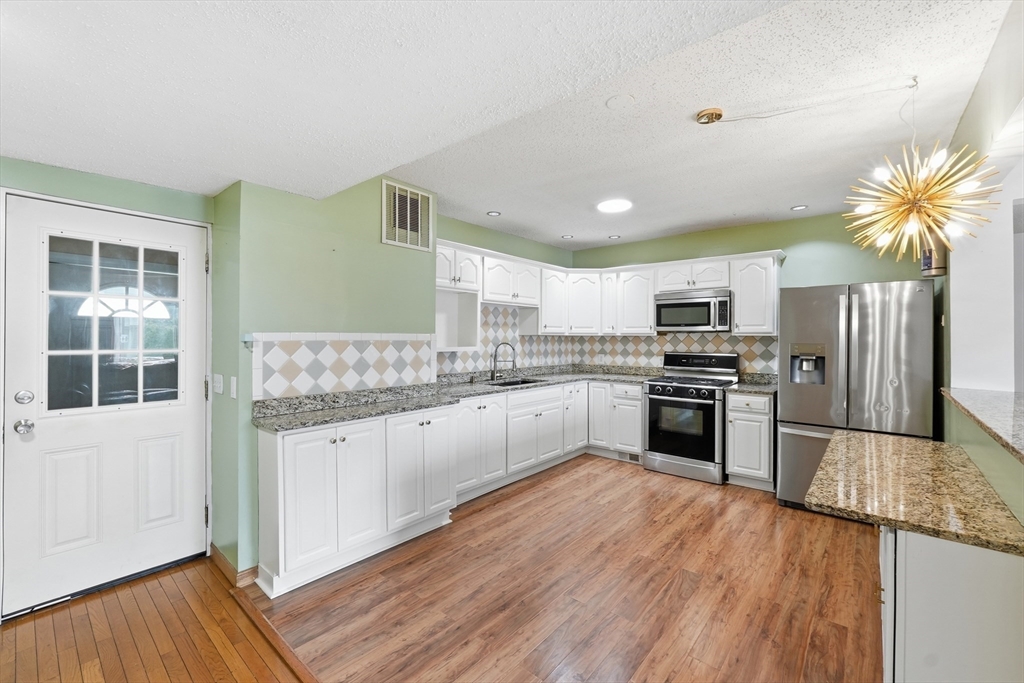 137 Reservoir Ave