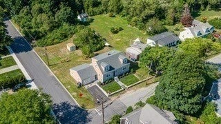 13 Hammond Street, Mattapoisett, MA Photo #4