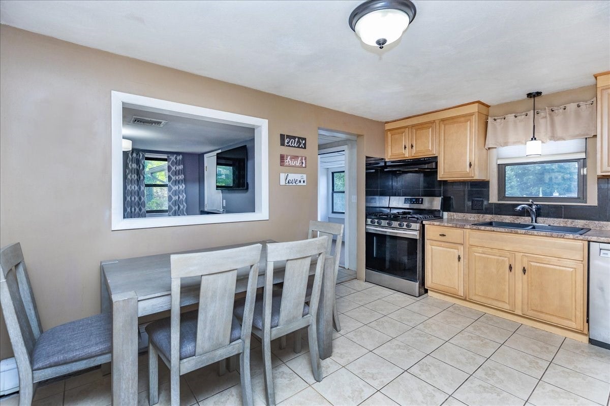 8 Judith Road, Peabody, MA, 8 Judith Road, Peabody, MA Photo #10