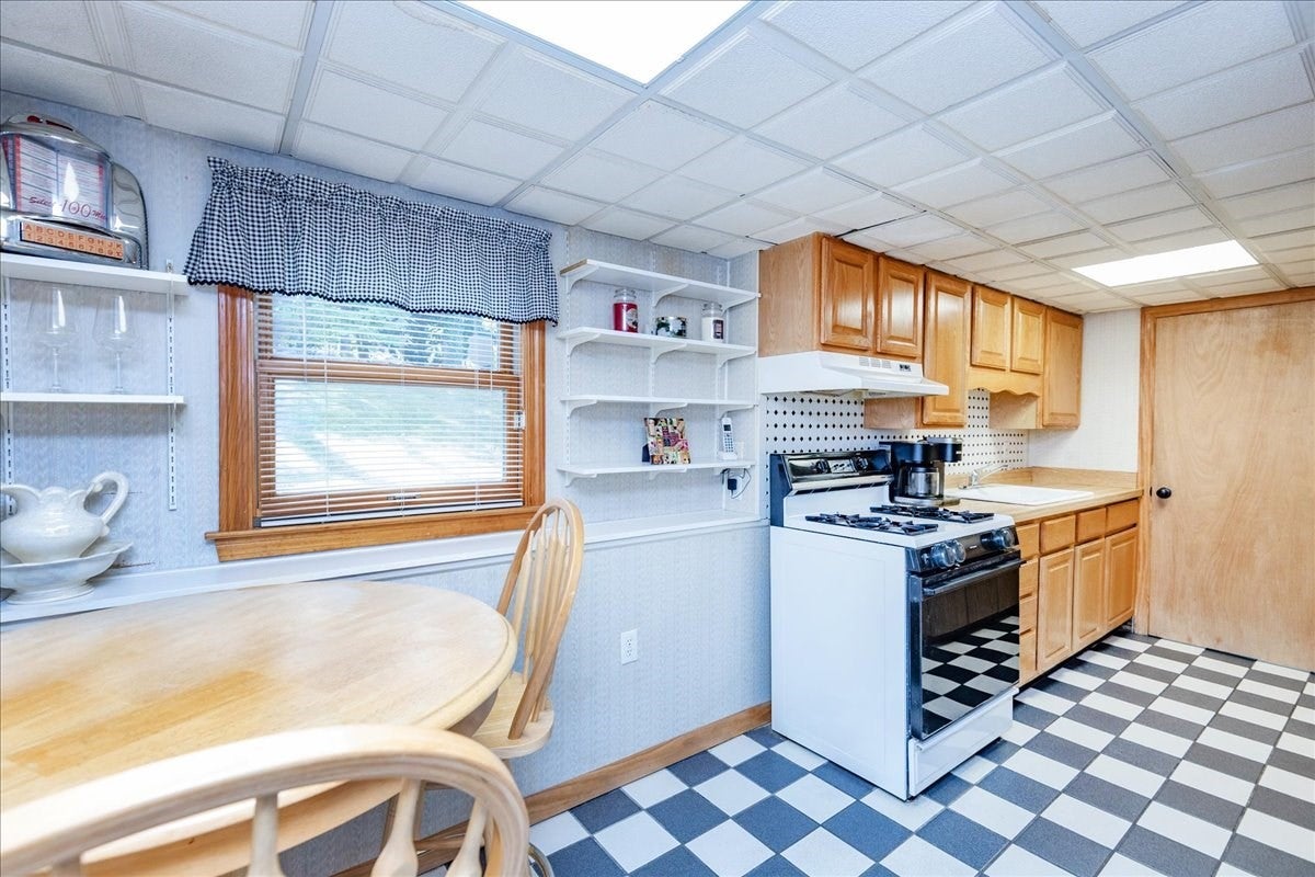 8 Judith Road, Peabody, MA, 8 Judith Road, Peabody, MA Photo #31