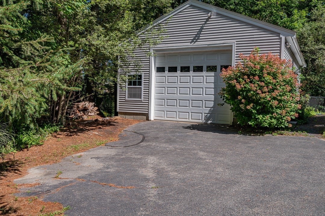 558 Spring St, Hanson, MA, 558 Spring St, Hanson, MA Photo #4