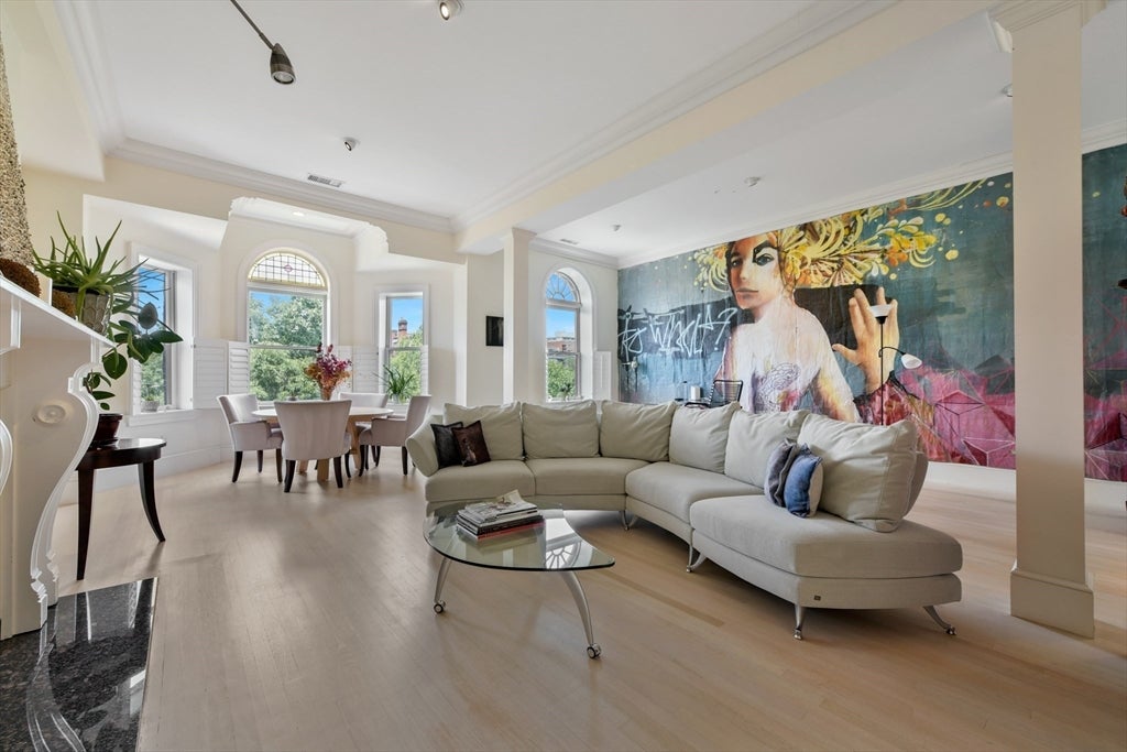 294 Commonwealth Ave #2, Boston, MA, 294 Commonwealth Ave #2, Boston, MA Photo #2