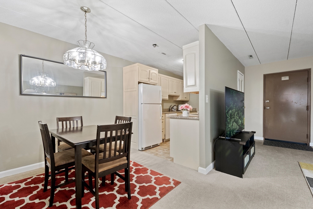 10 Foster St 203