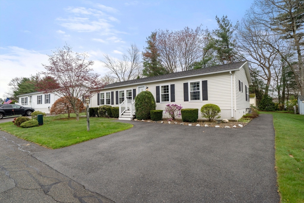 40 Trailwood Drive