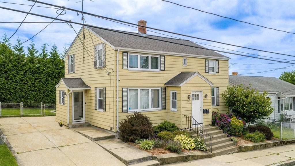 Photo of 541 Woodman St, Fall River, MA