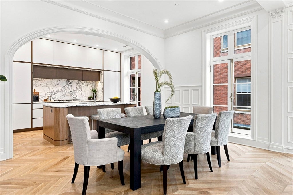 46 Beacon Street 4