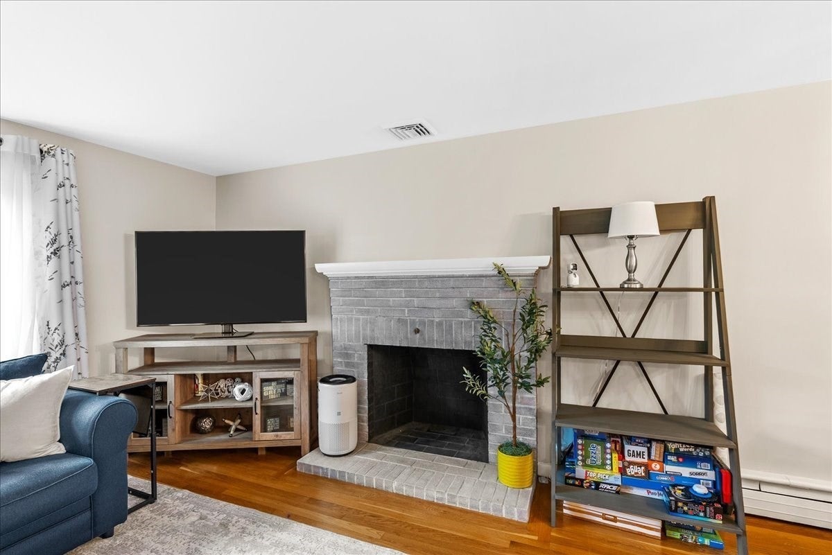 342 Woodland Drive, Hanover, MA, 342 Woodland Drive, Hanover, MA Photo #4