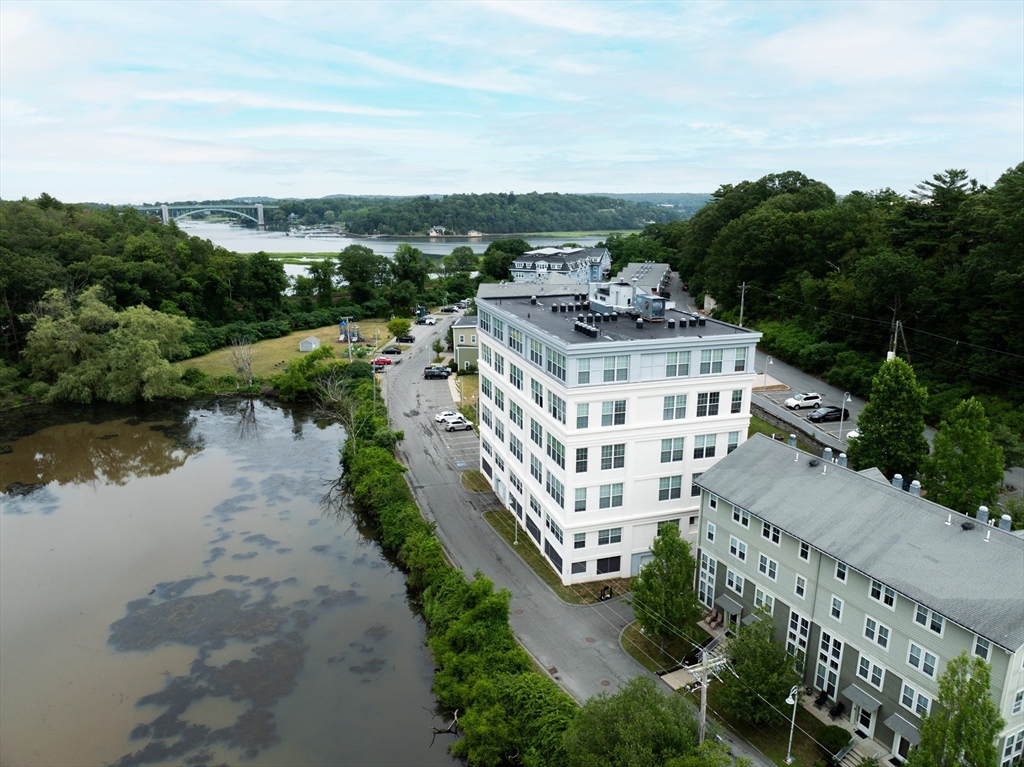 24 Cobblestone Ln 603