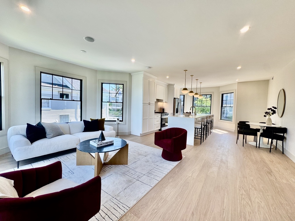 142 Metropolitan PH
