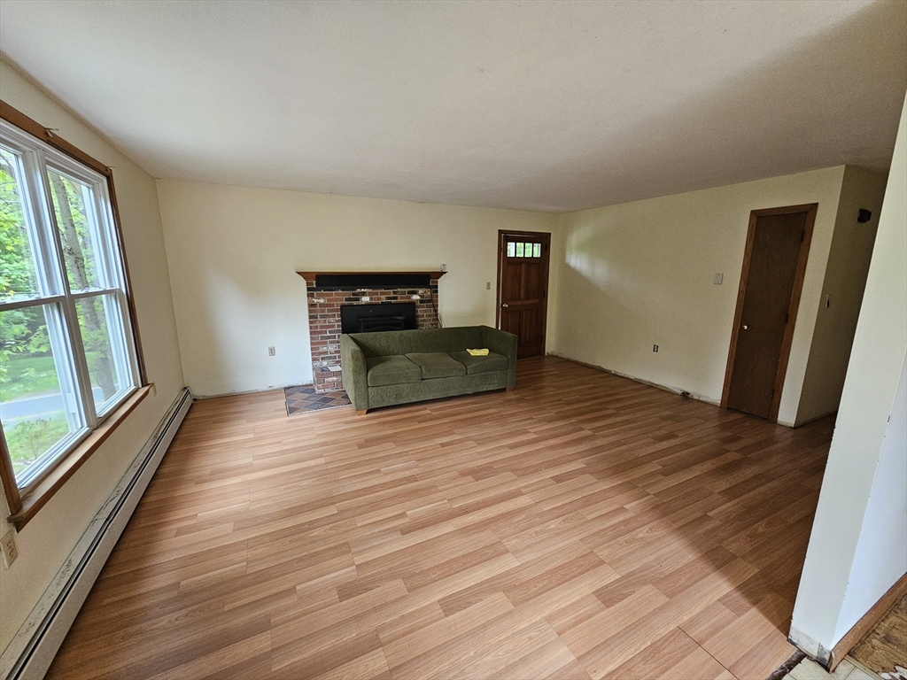 288 Leverett Rd