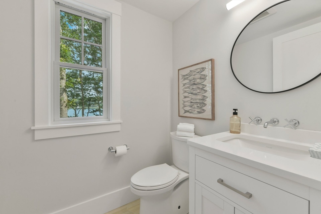 Mashpee, Massachusetts 02649, United States, 4 Bedrooms Bedrooms, ,4 BathroomsBathrooms,Residential,Active,189276