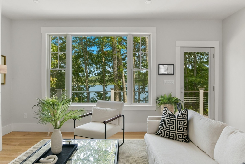 Mashpee, Massachusetts 02649, United States, 4 Bedrooms Bedrooms, ,4 BathroomsBathrooms,Residential,Active,189276