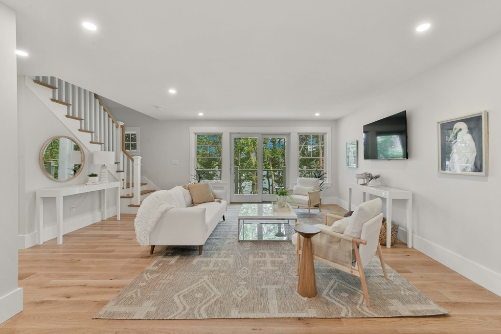 Mashpee, Massachusetts 02649, United States, 4 Bedrooms Bedrooms, ,4 BathroomsBathrooms,Residential,Active,189276