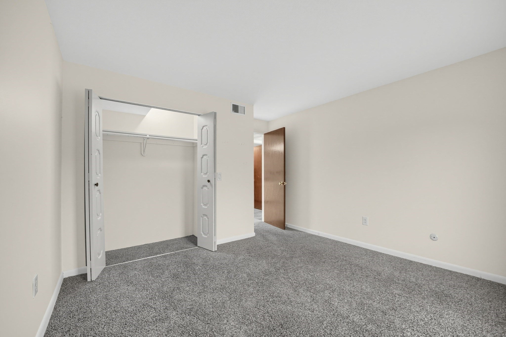 2 Shadowbrook LN #51, Milford, MA, 2 Shadowbrook LN #51, Milford, MA Photo #15