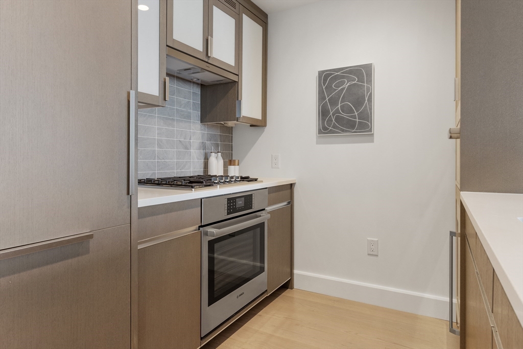 100 Lovejoy Wharf 10H