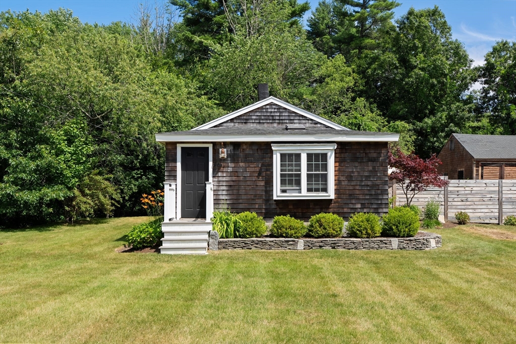 96 Forest St